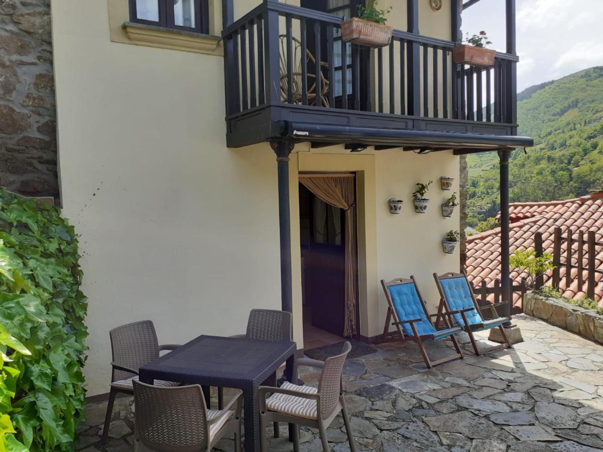 La Casina De Santulaya Villa Adrales ภายนอก รูปภาพ