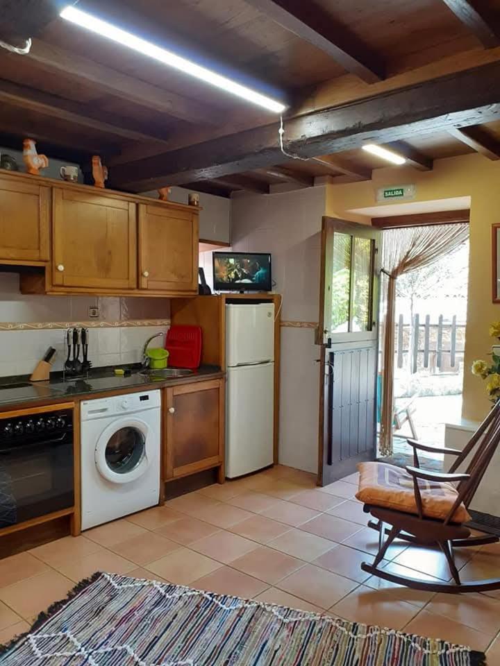 La Casina De Santulaya Villa Adrales ภายนอก รูปภาพ